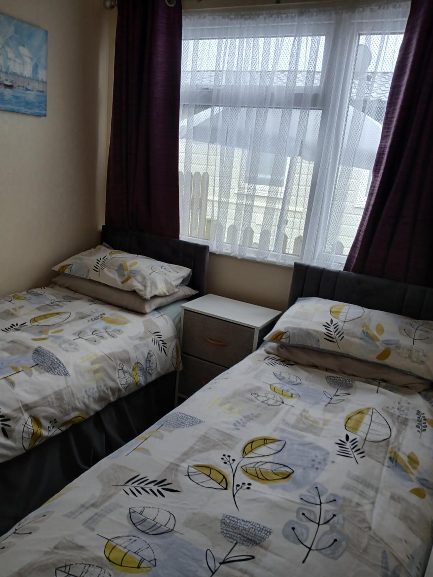 Sj Seaside Chalet Bridlington Extérieur photo